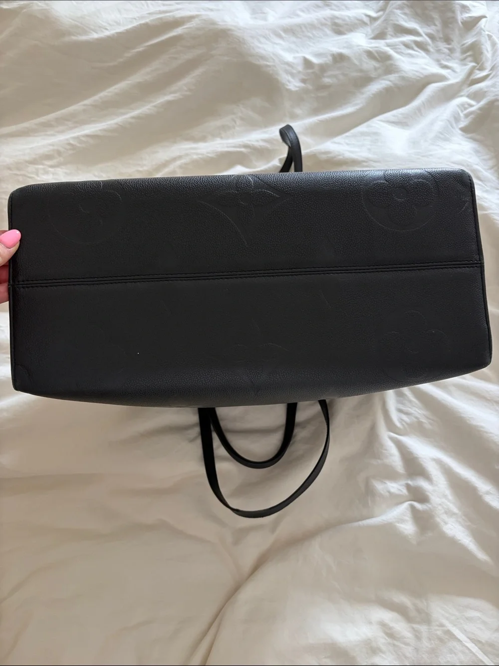 Louis Vuitton OnTheGo Black GM - Picture 4 of 9
